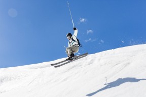 九游游戏中心官网-外教流失率高导致战略目标断裂