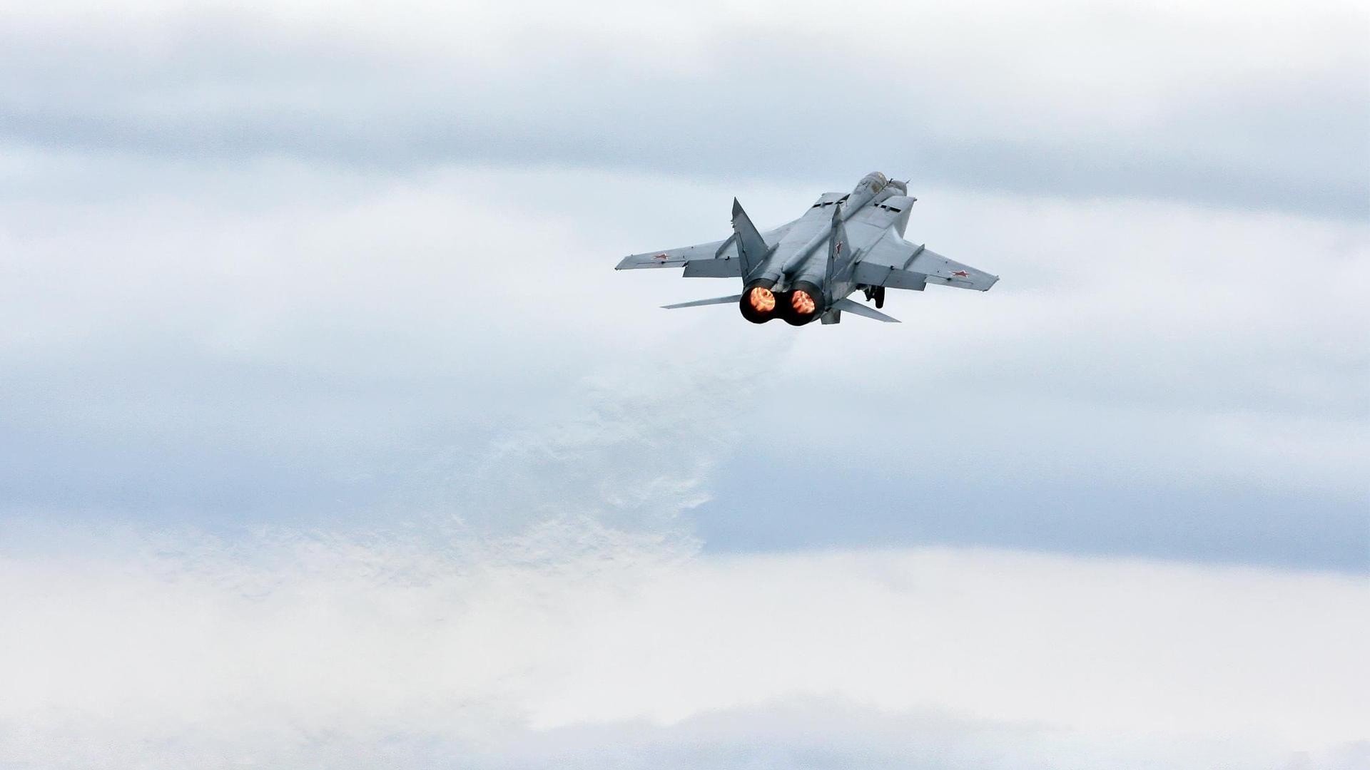 五大联赛奖金制度对球队竞争性的促进角色，五大联赛收益