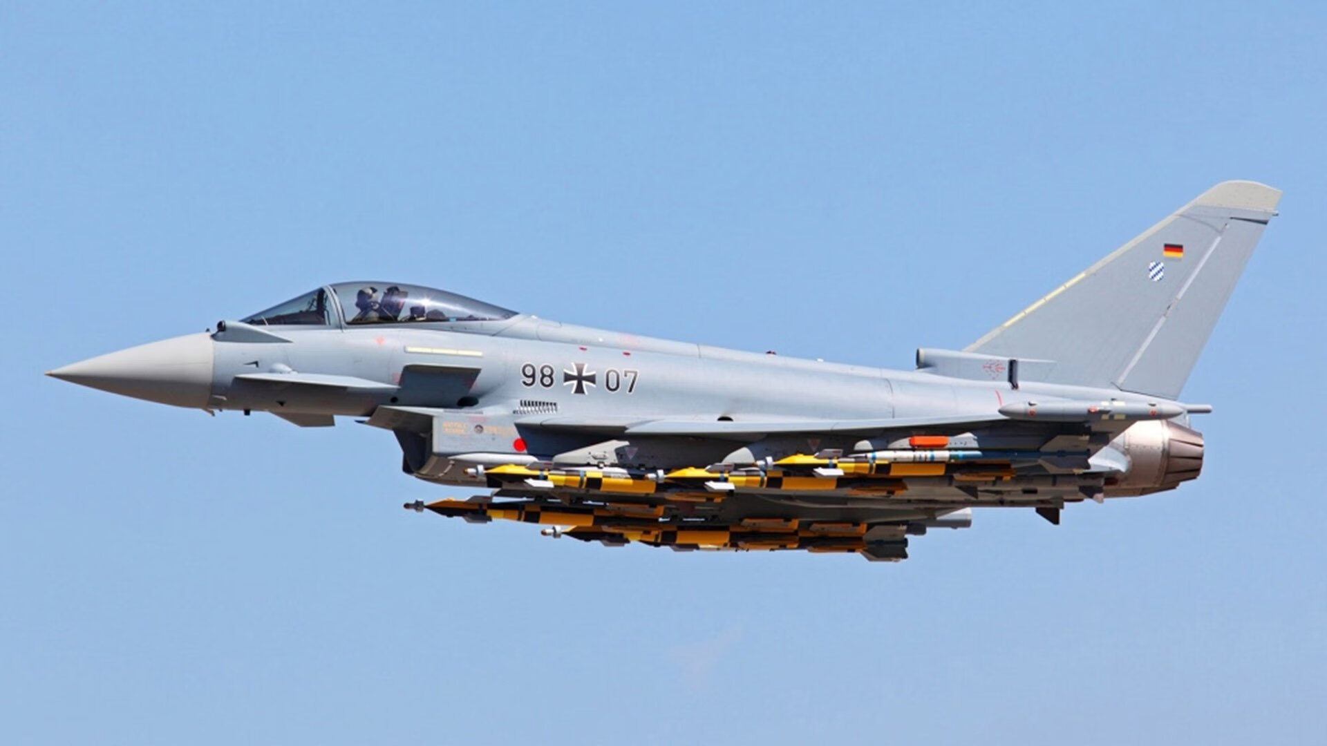 国家队训练营强化防守转换提升团队协作效率,加强防守