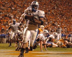 JIU YOU GAME-中国足球国家队体能训练方法引进国际先进理念，国足的体能